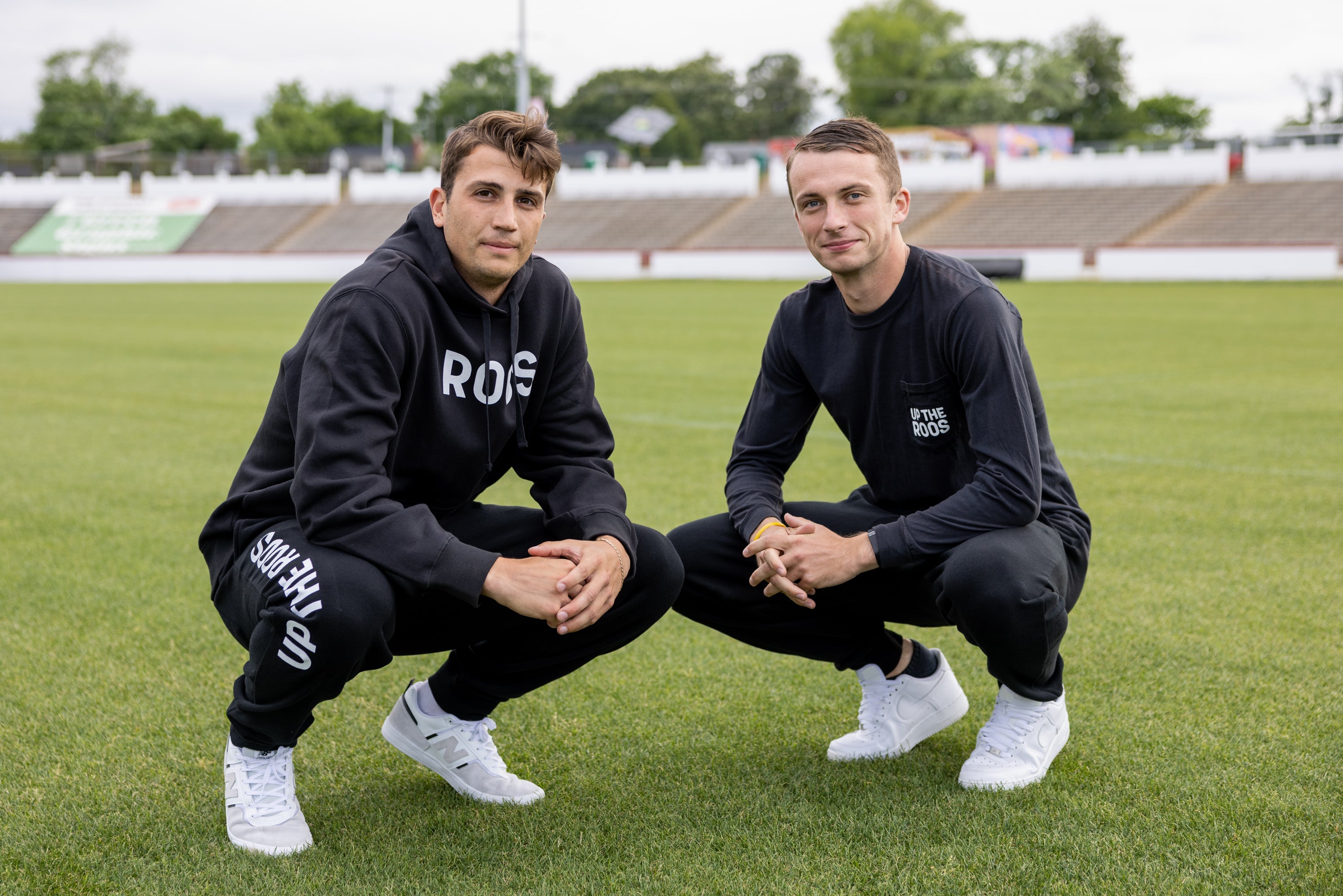 UP THE ROOS Sweat Pants