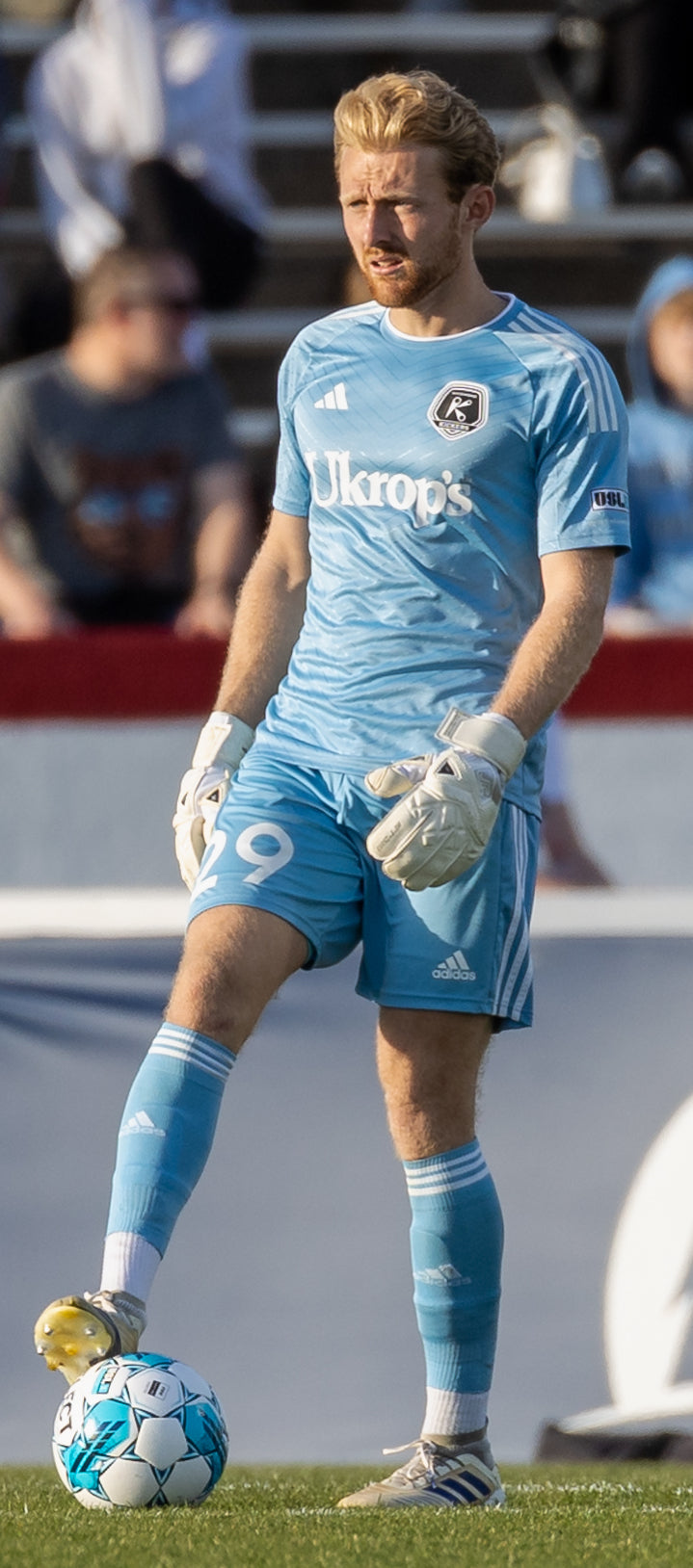 Blue goalkeeper jersey deals